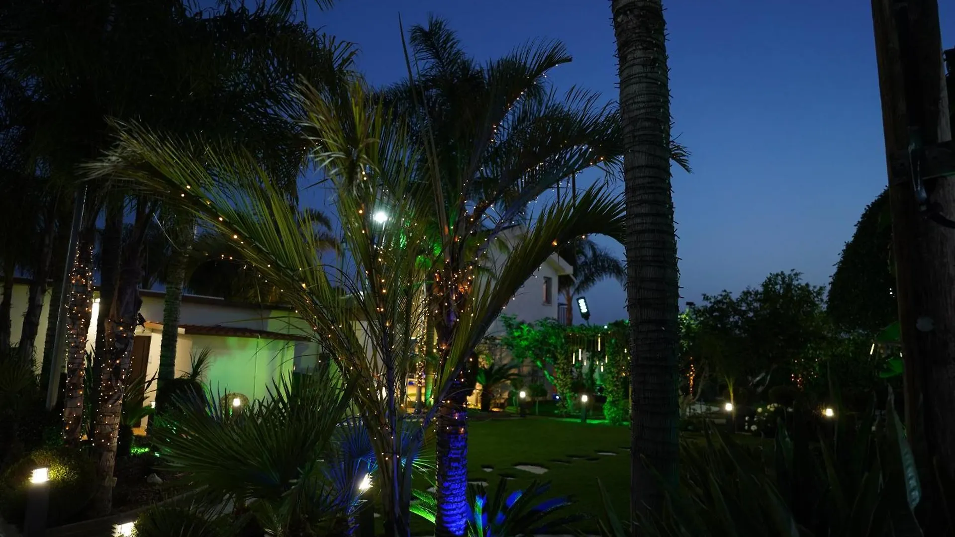 Prázdninový dům Vila Oasis By The Sea - Cyprus Larnaca